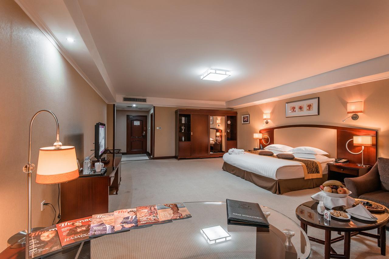 Swissotel Ташкент Екстериор снимка