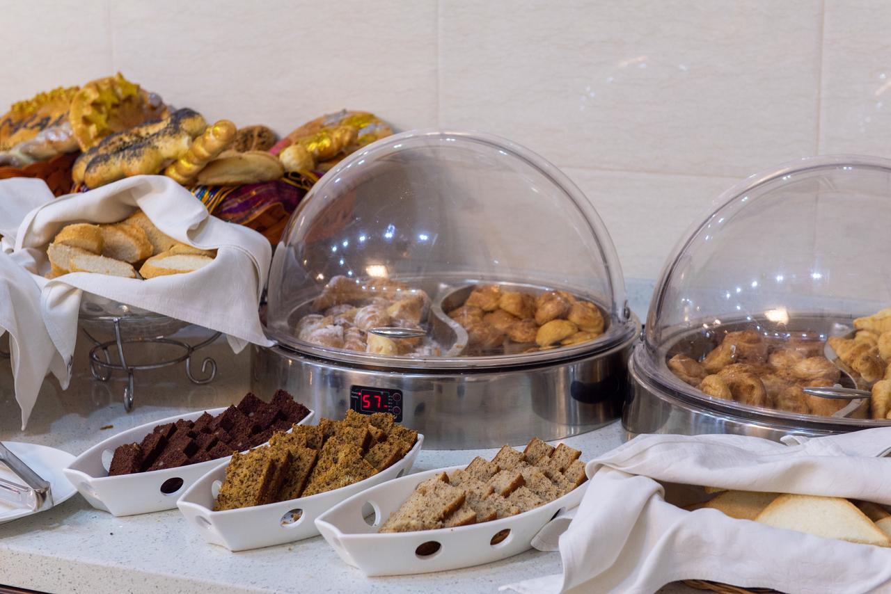 Swissotel Ташкент Екстериор снимка
